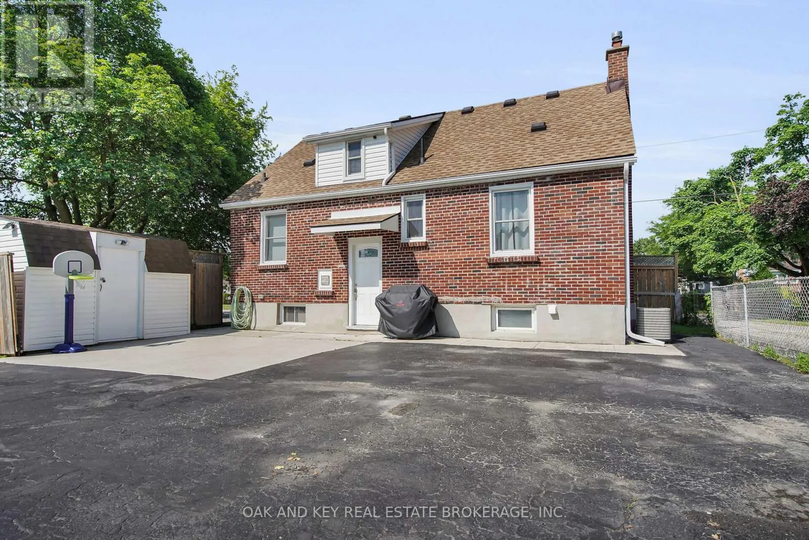 216 VANCOUVER STREET