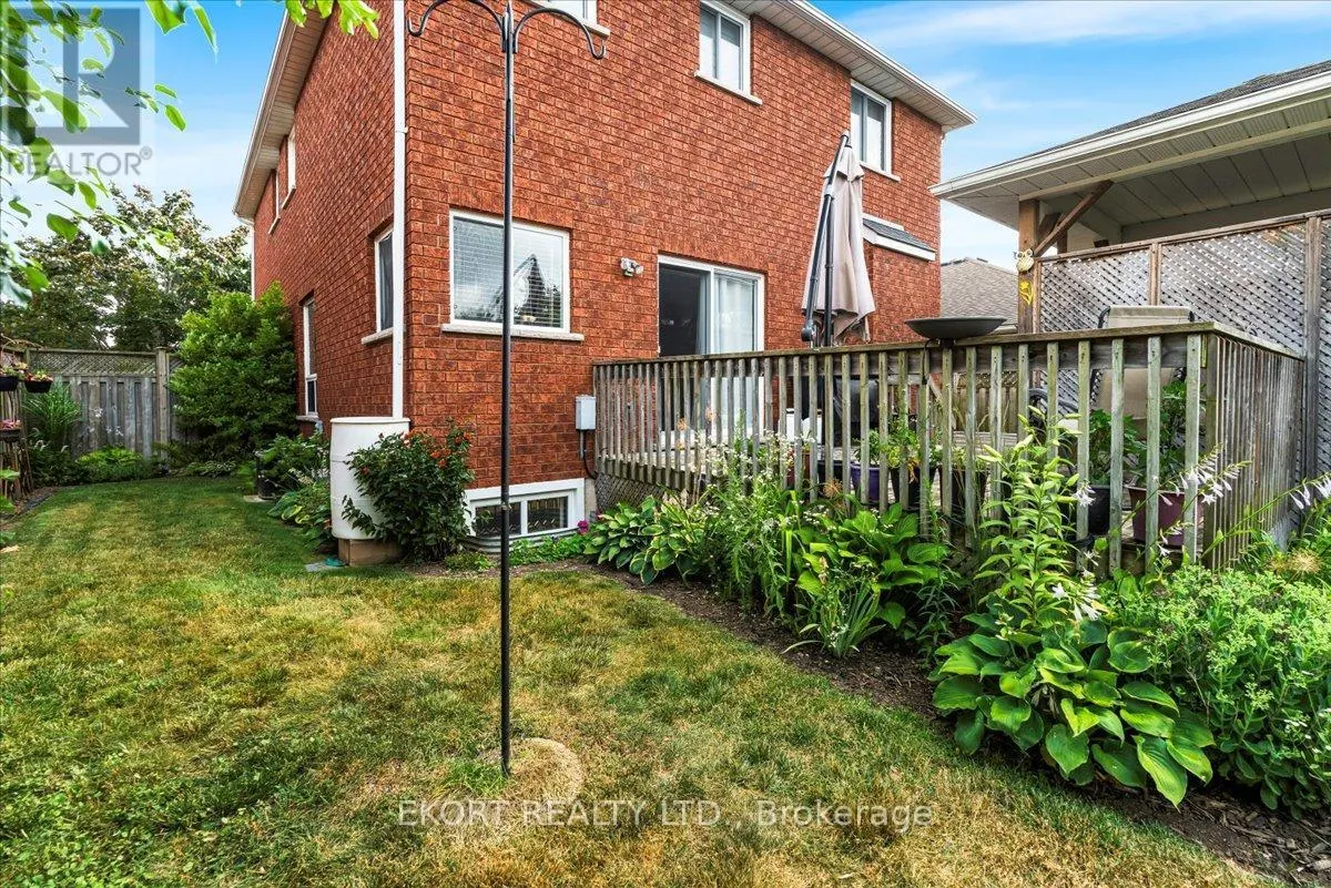 22 LINDEN LANE
