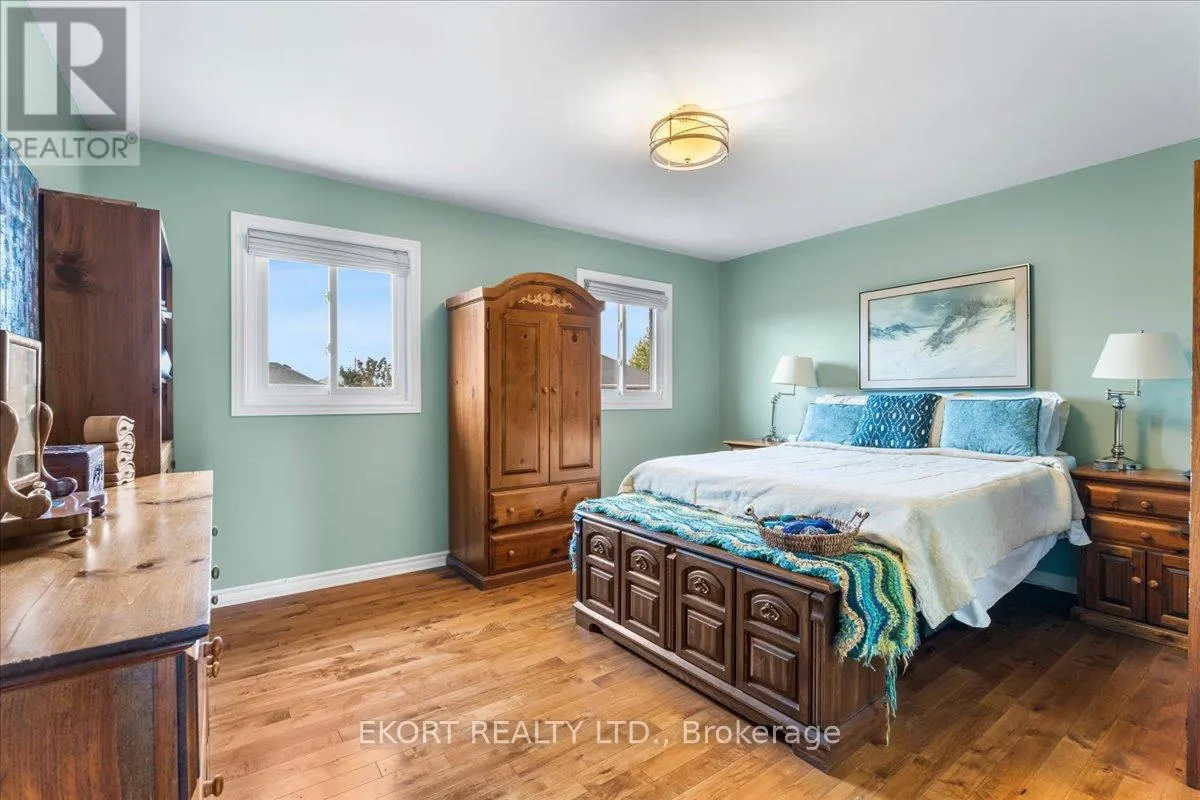 22 LINDEN LANE