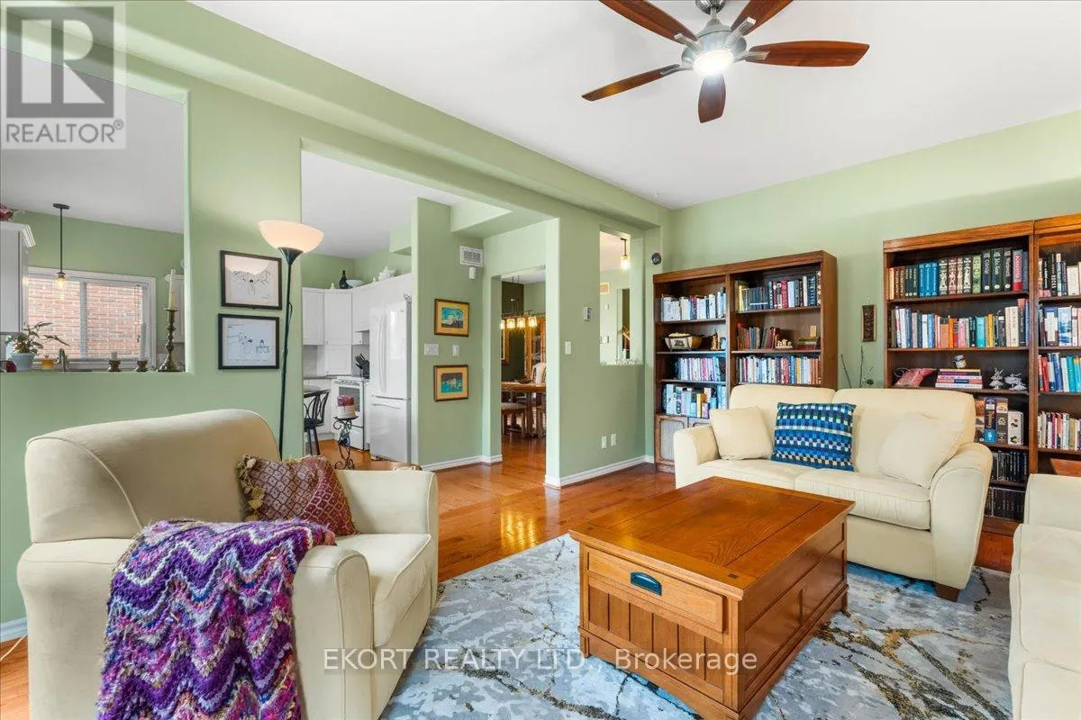 22 LINDEN LANE