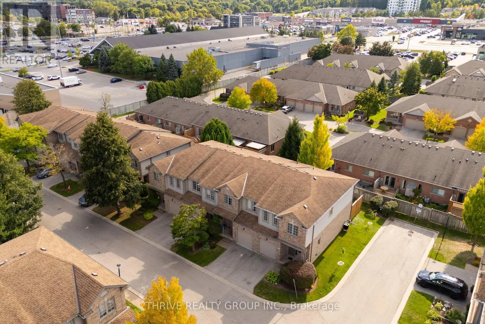 10 - 185 NORTH CENTRE ROAD, #10