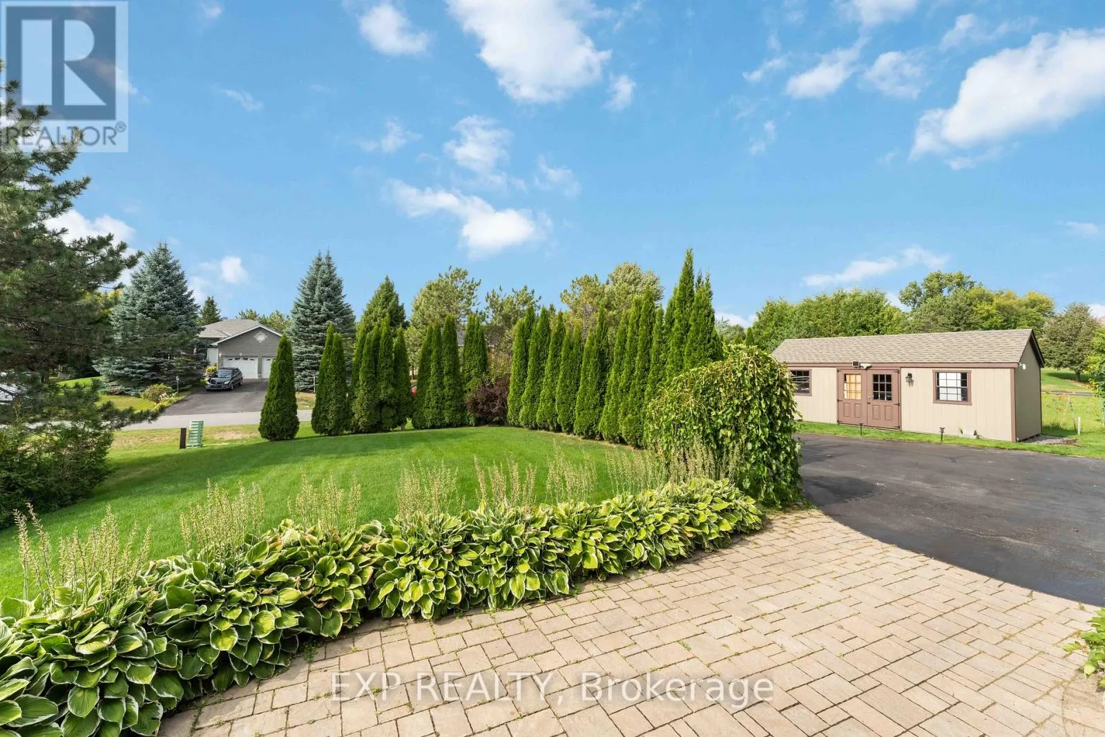 6984 LAKES PARK DRIVE