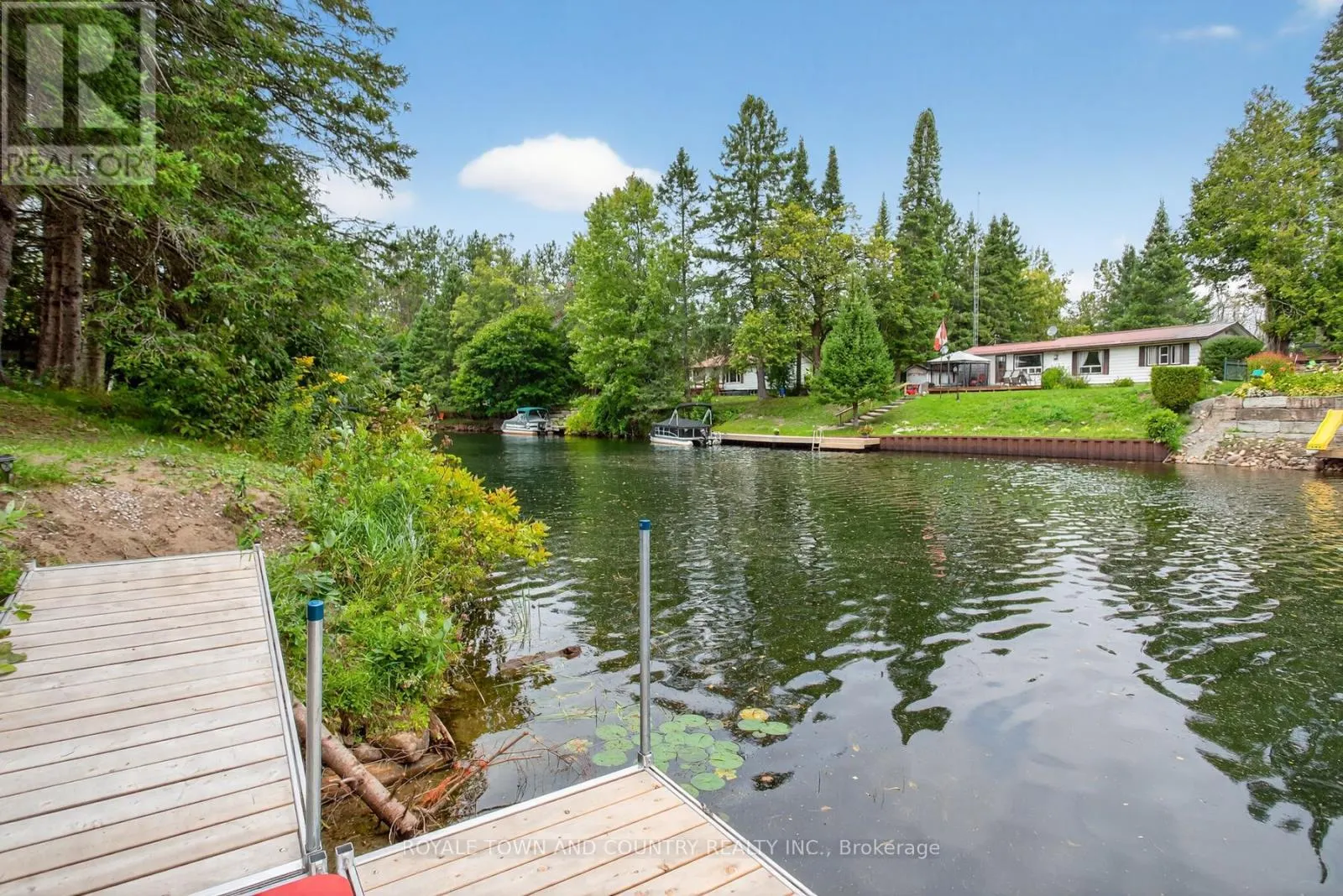 82 RIVERBANK ROAD