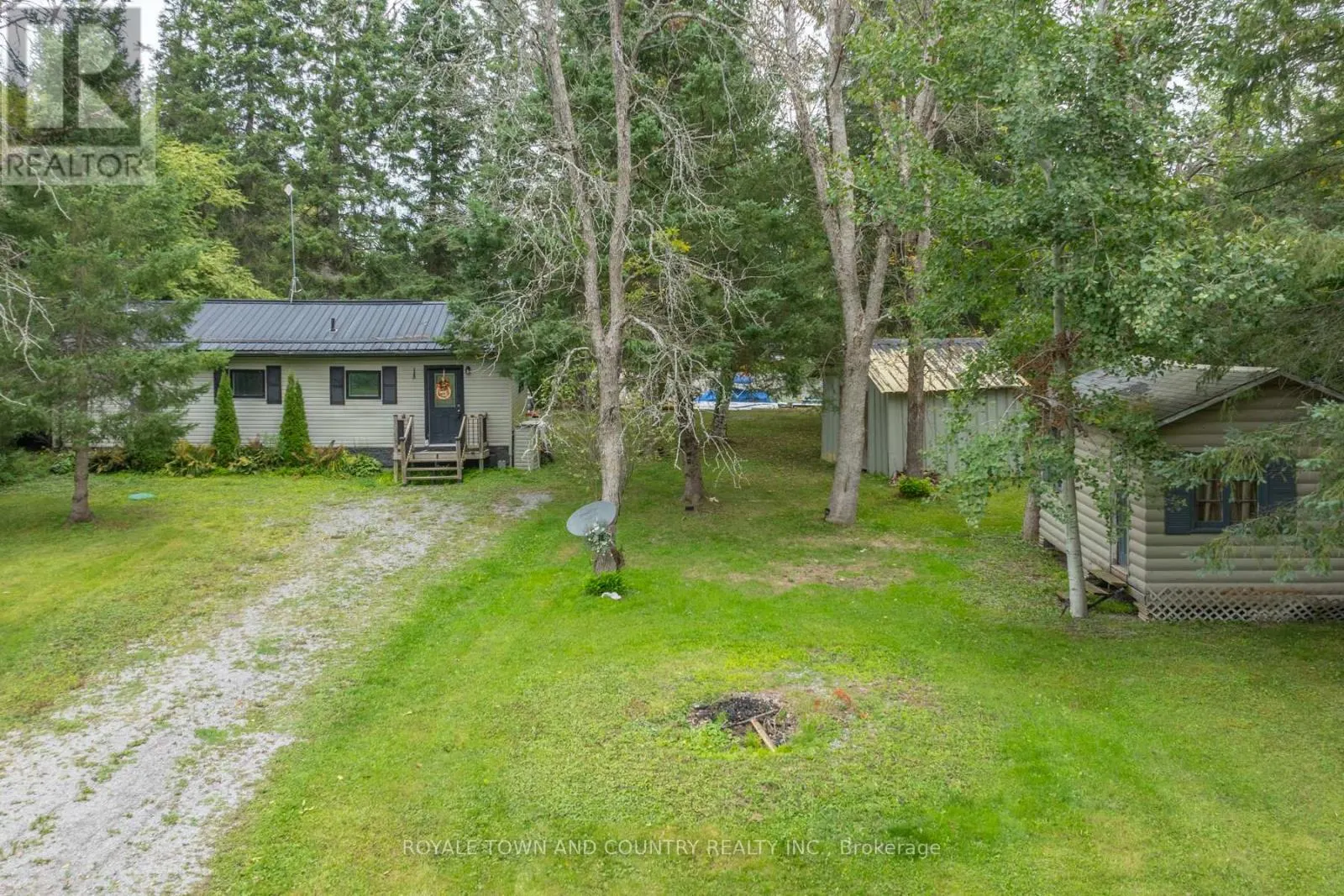 82 RIVERBANK ROAD