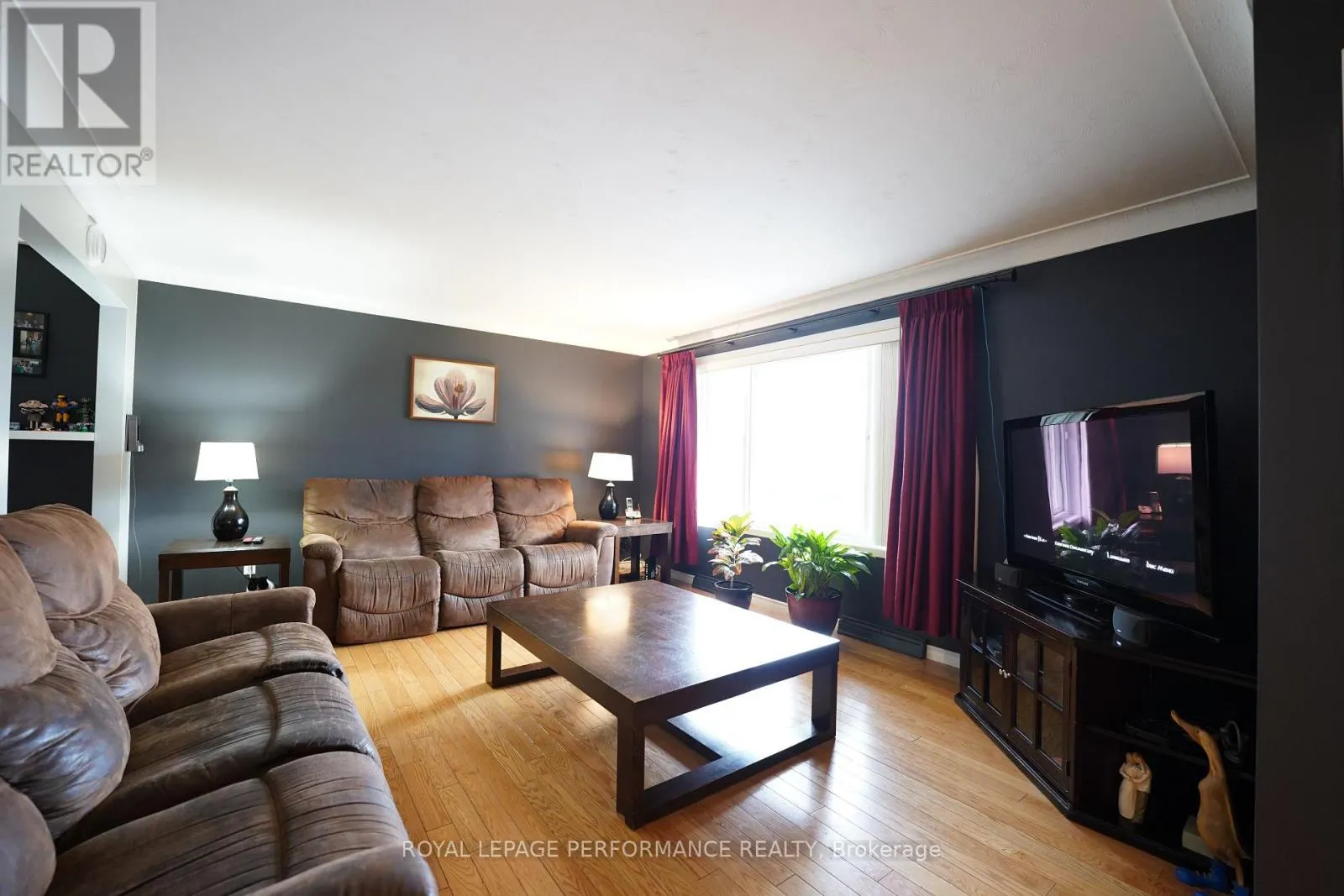 808 CARLETON STREET