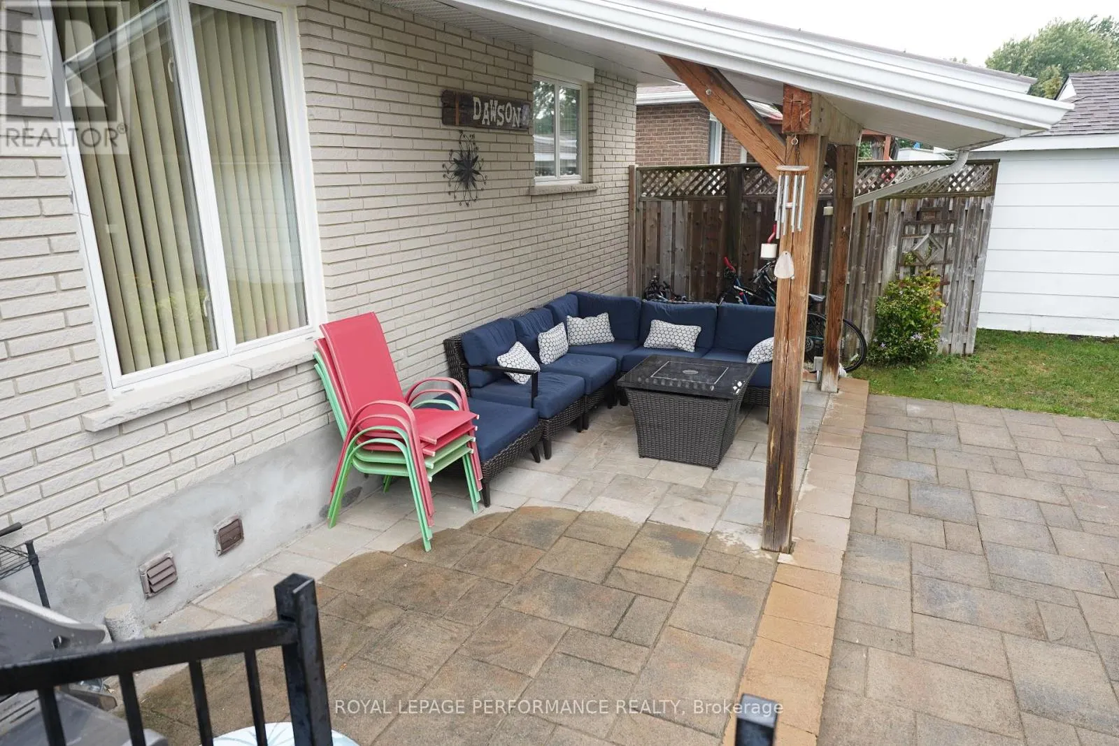 808 CARLETON STREET