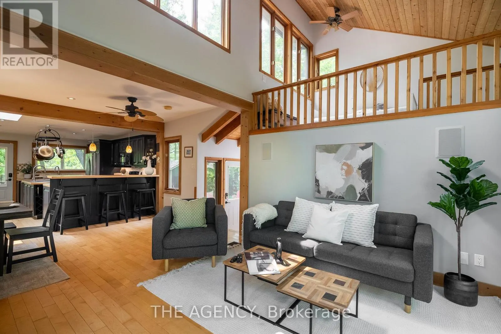 45 PINETREE ROAD