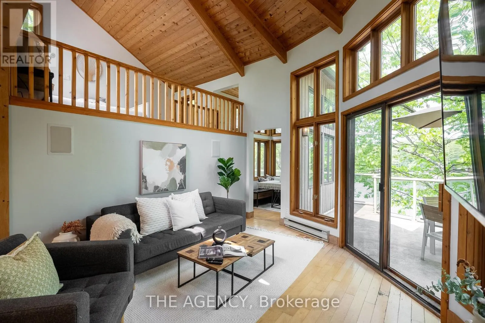 45 PINETREE ROAD