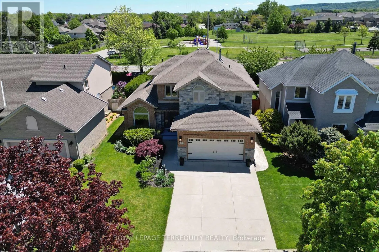 3 RIVIERA RIDGE
