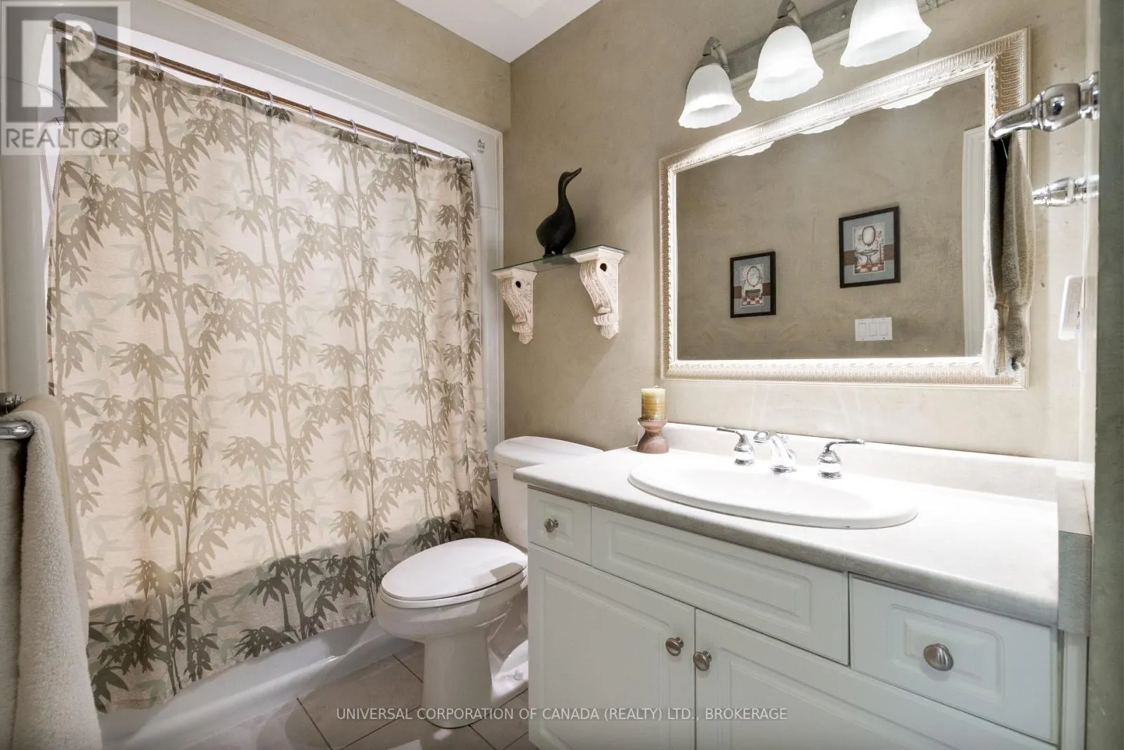 2 - 410 BURWELL ROAD, #2