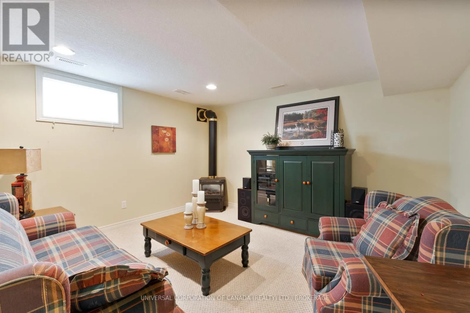 2 - 410 BURWELL ROAD, #2