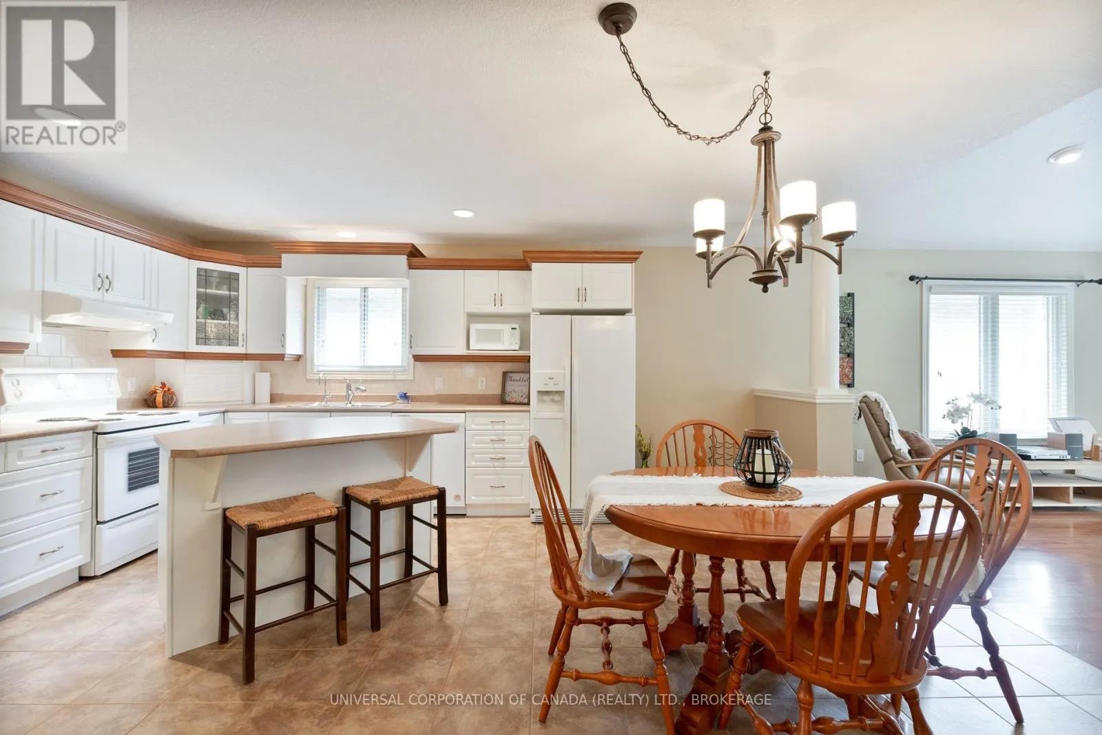 2 - 410 BURWELL ROAD, #2
