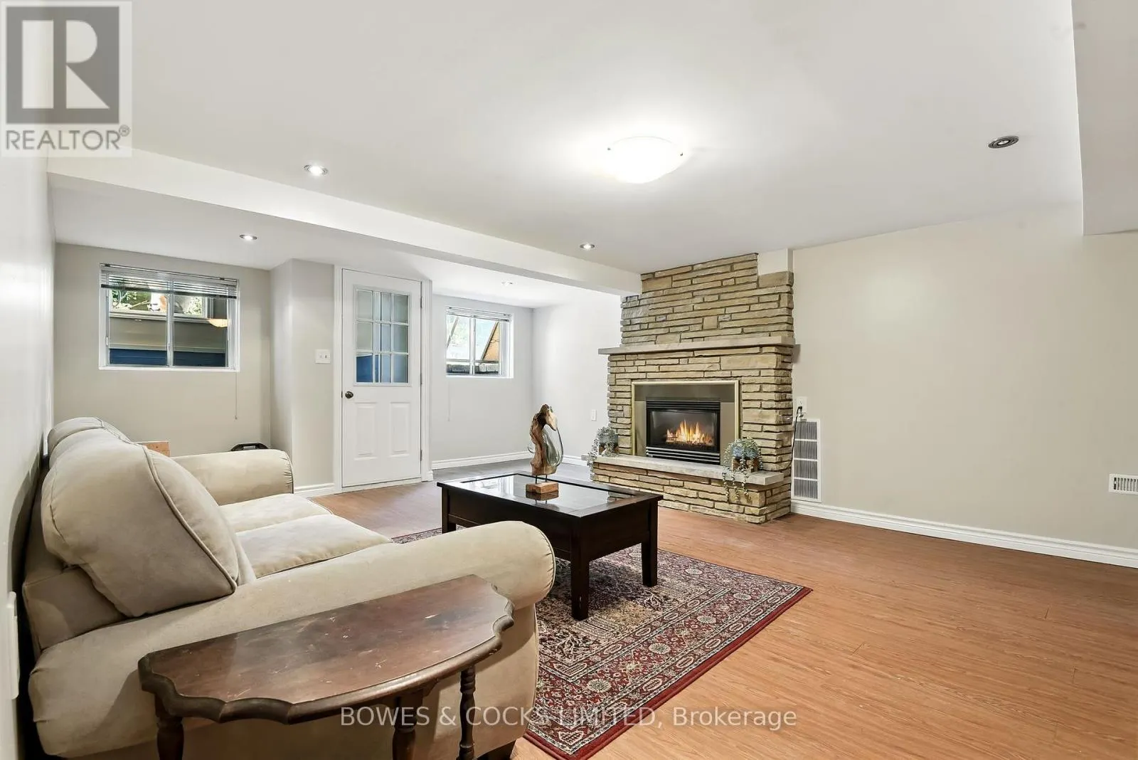 433 MANORHILL AVENUE