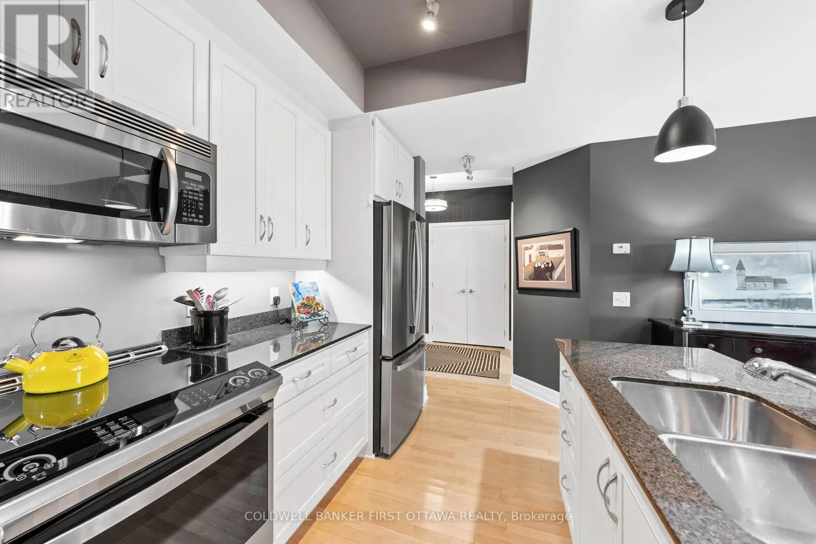 1006 - 75 CLEARY AVENUE