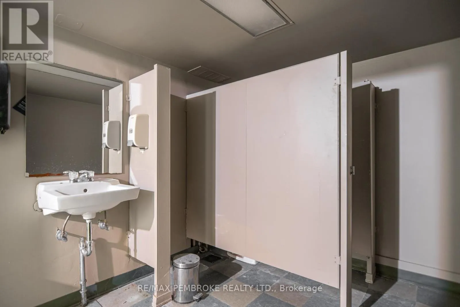 131 PEMBROKE STREET W