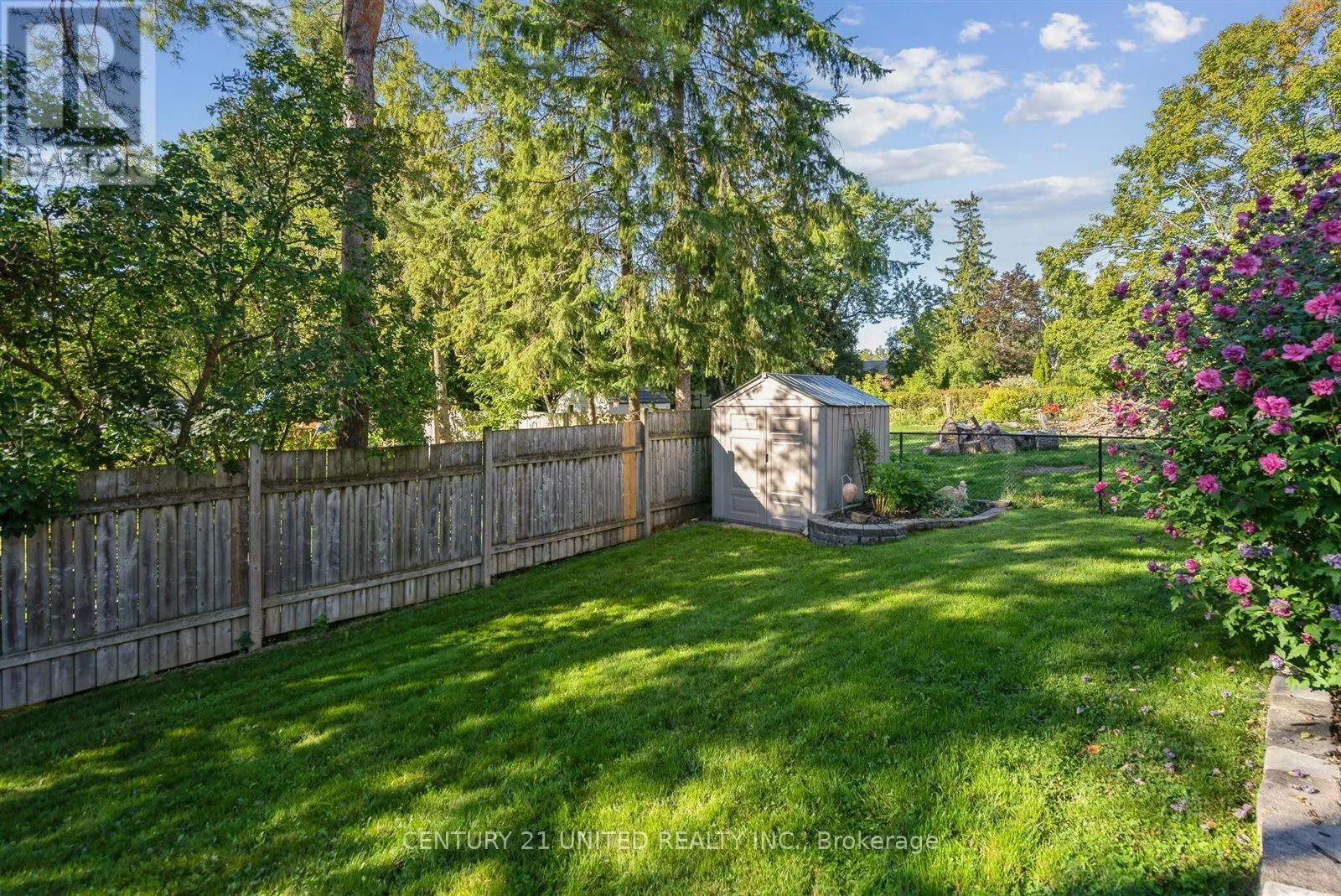 803 CROWLEY CRESCENT