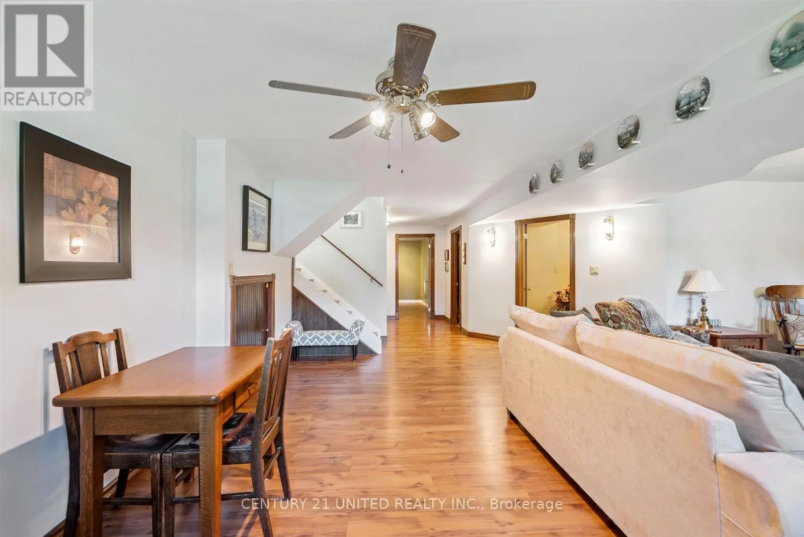 803 CROWLEY CRESCENT