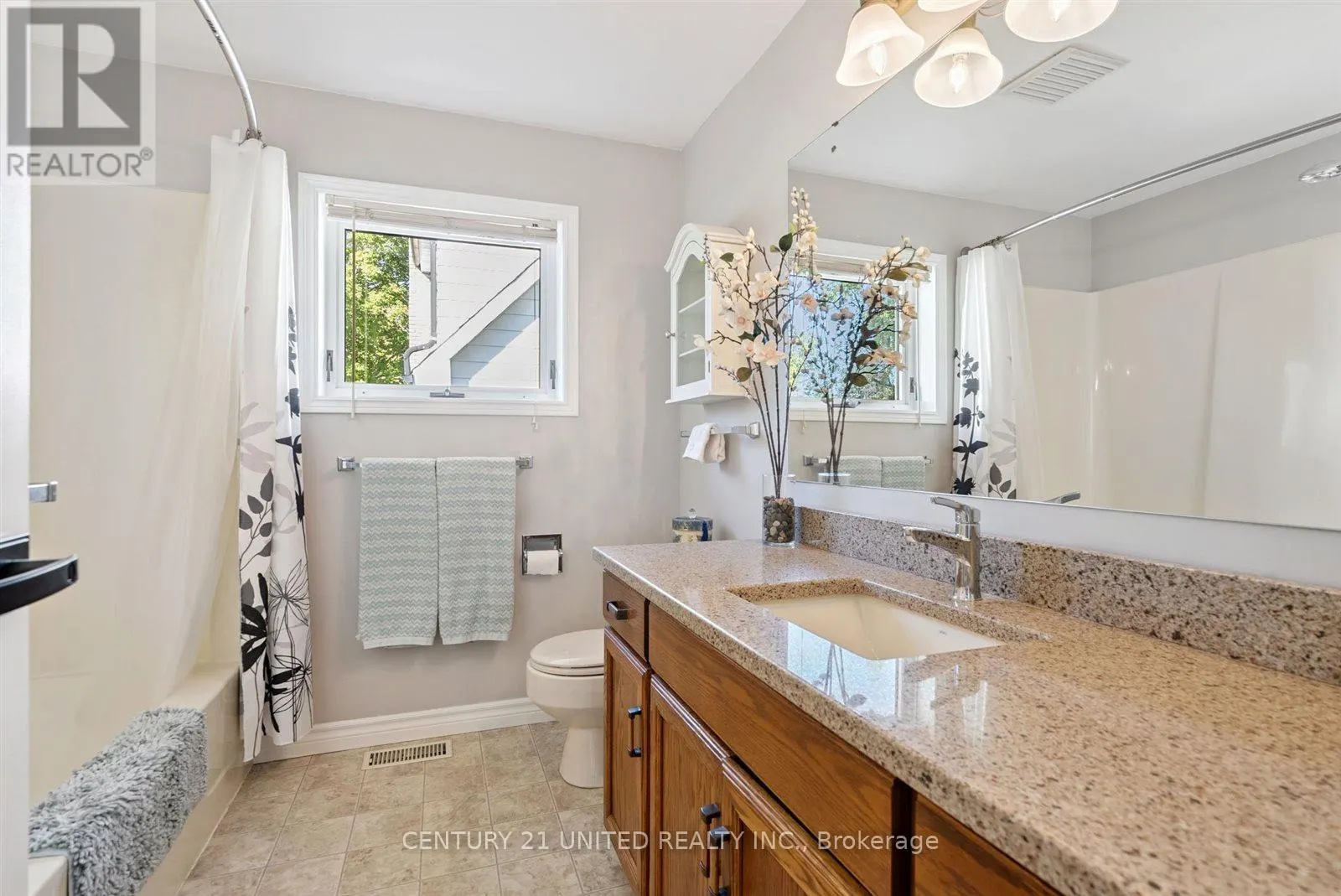 803 CROWLEY CRESCENT