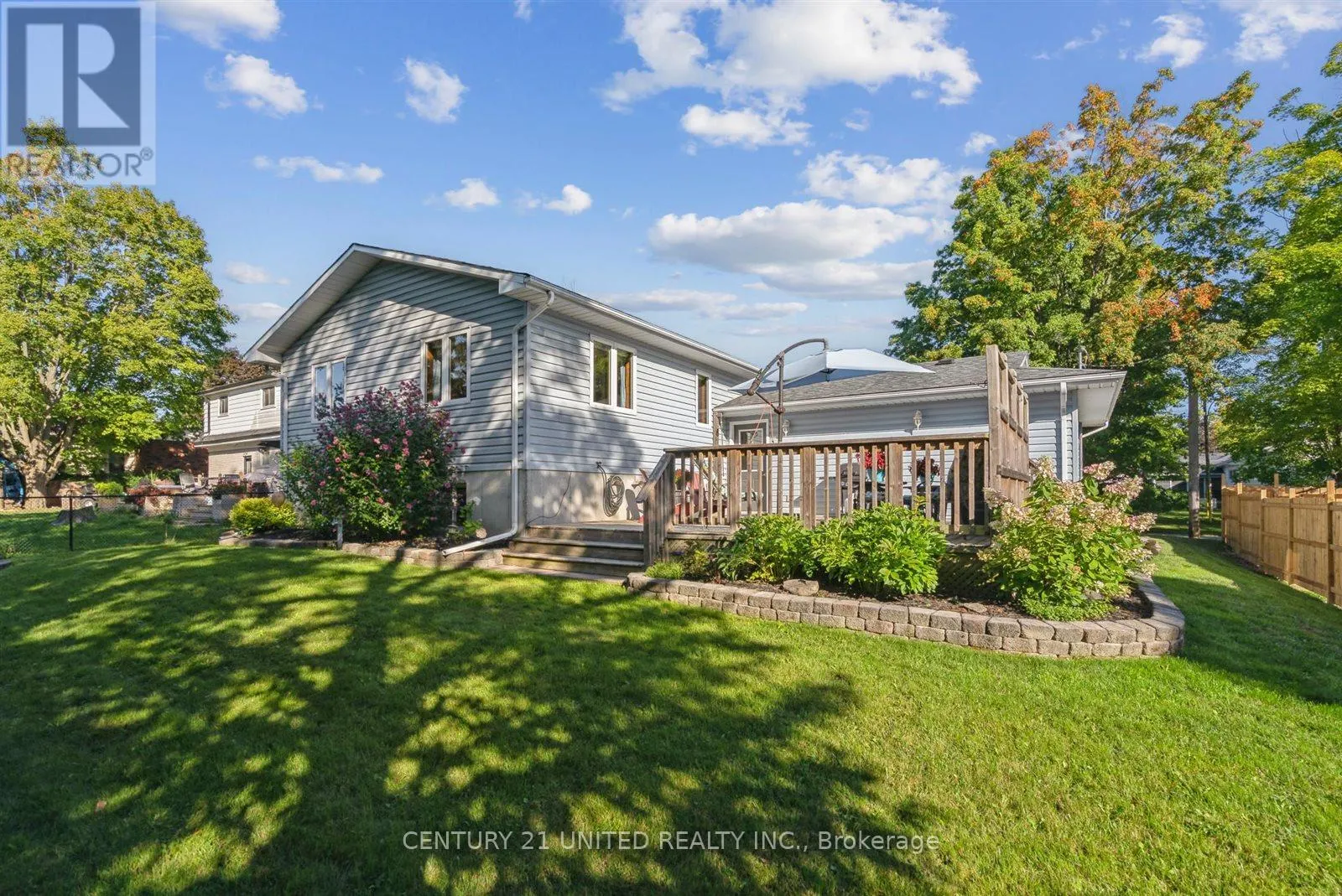 803 CROWLEY CRESCENT