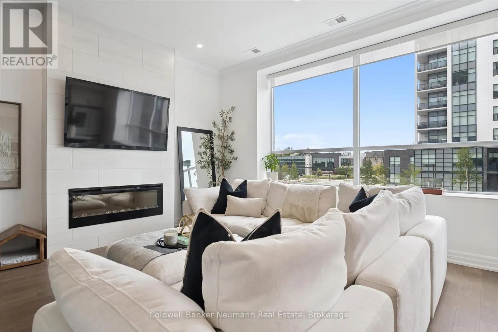 204 - 1880 GORDON STREET, #204