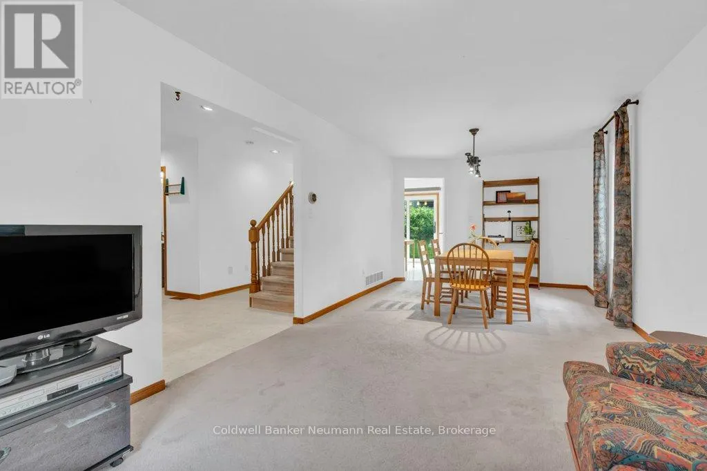 27 CELIA CRESCENT