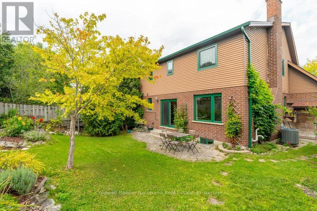 27 CELIA CRESCENT