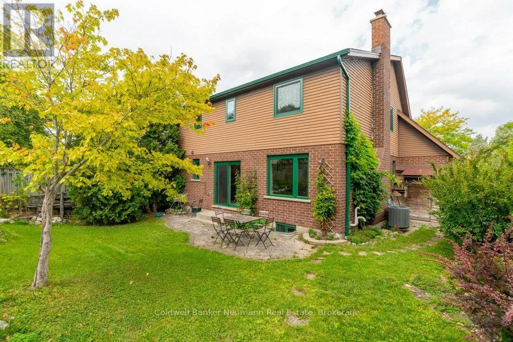 27 CELIA CRESCENT