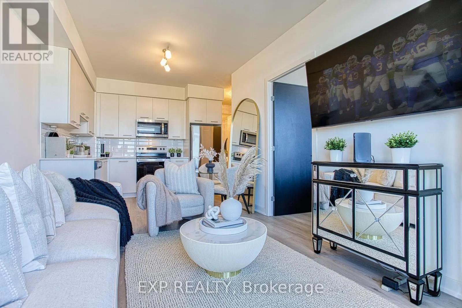 1204 - 385 WINSTON ROAD