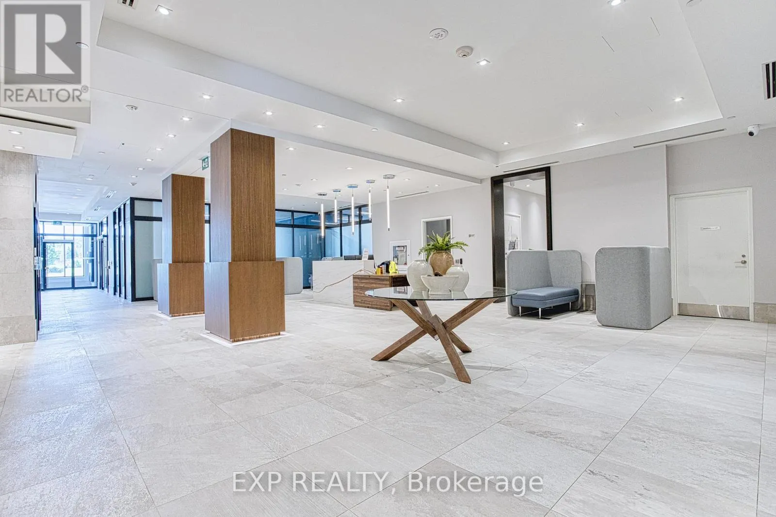1204 - 385 WINSTON ROAD