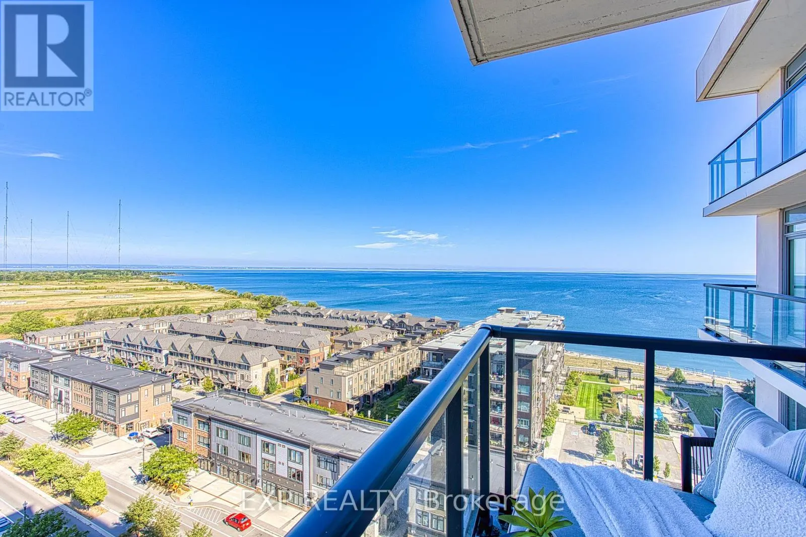 1204 - 385 WINSTON ROAD