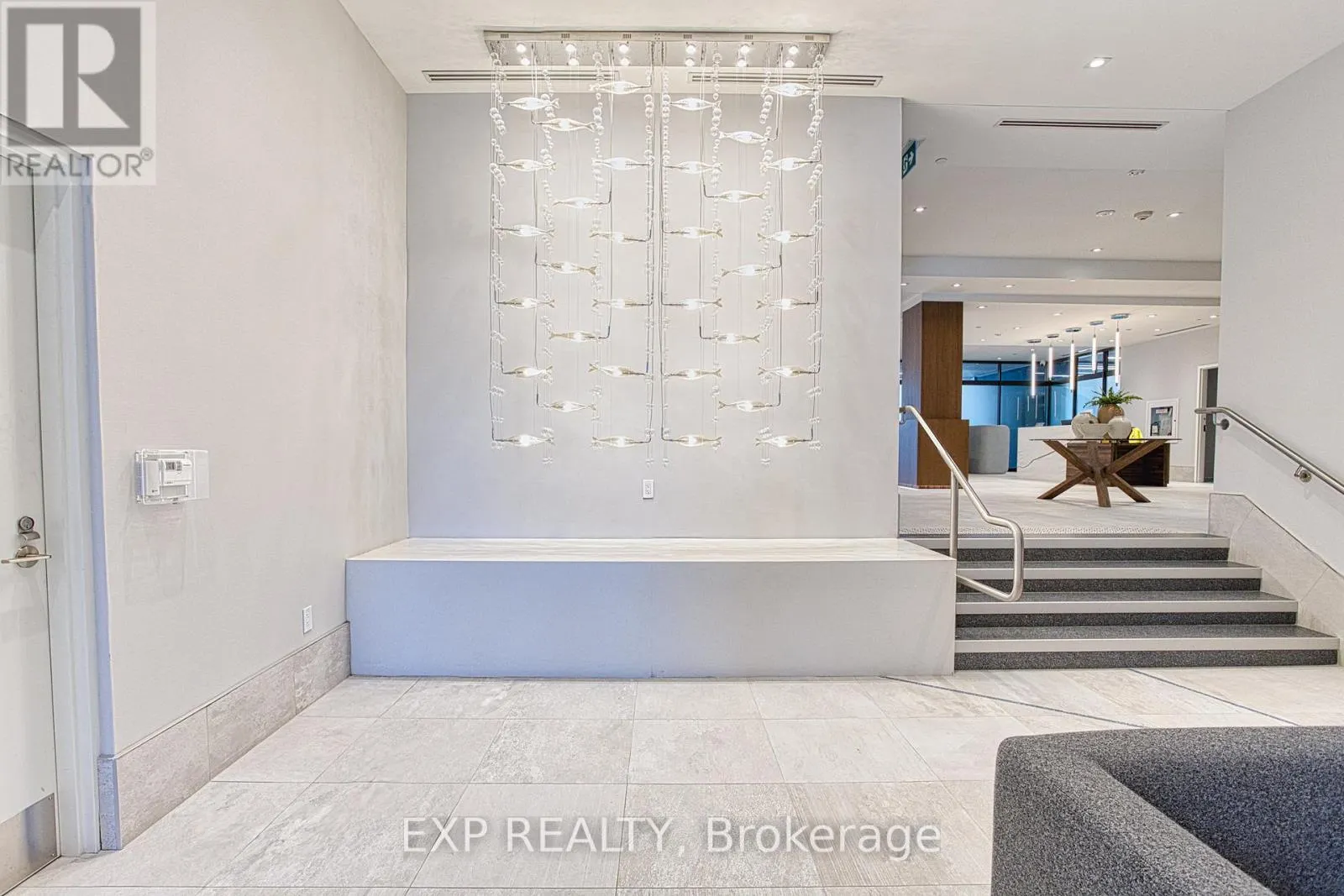 1204 - 385 WINSTON ROAD