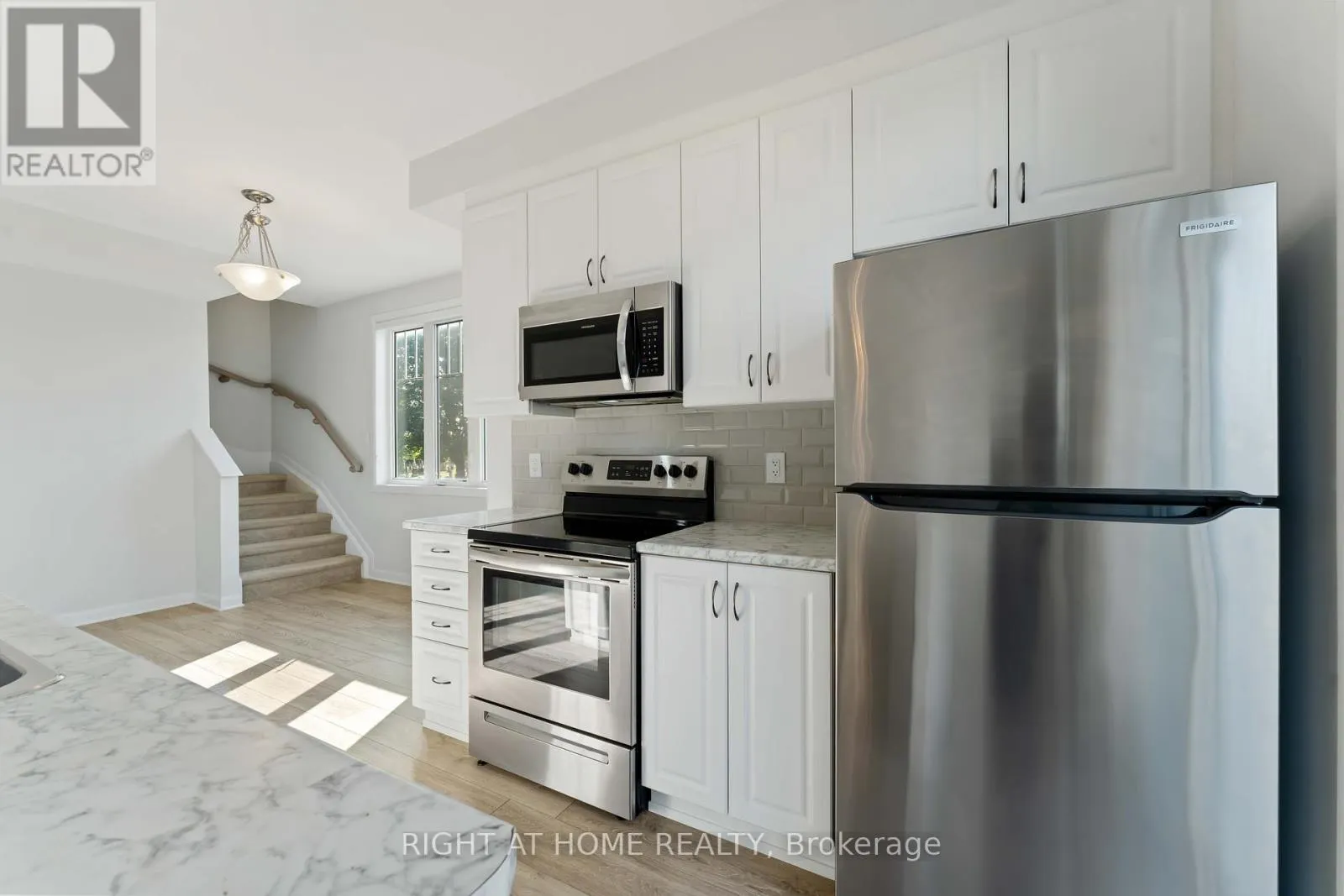 214 ATTWELL PRIVATE