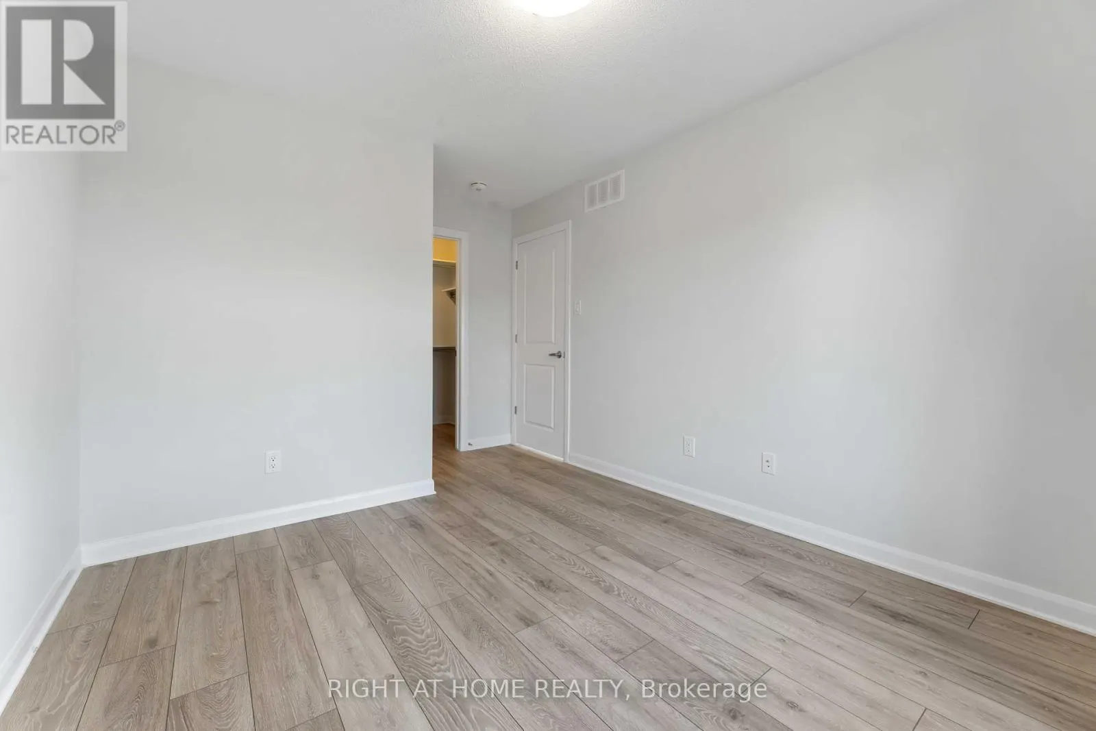 214 ATTWELL PRIVATE