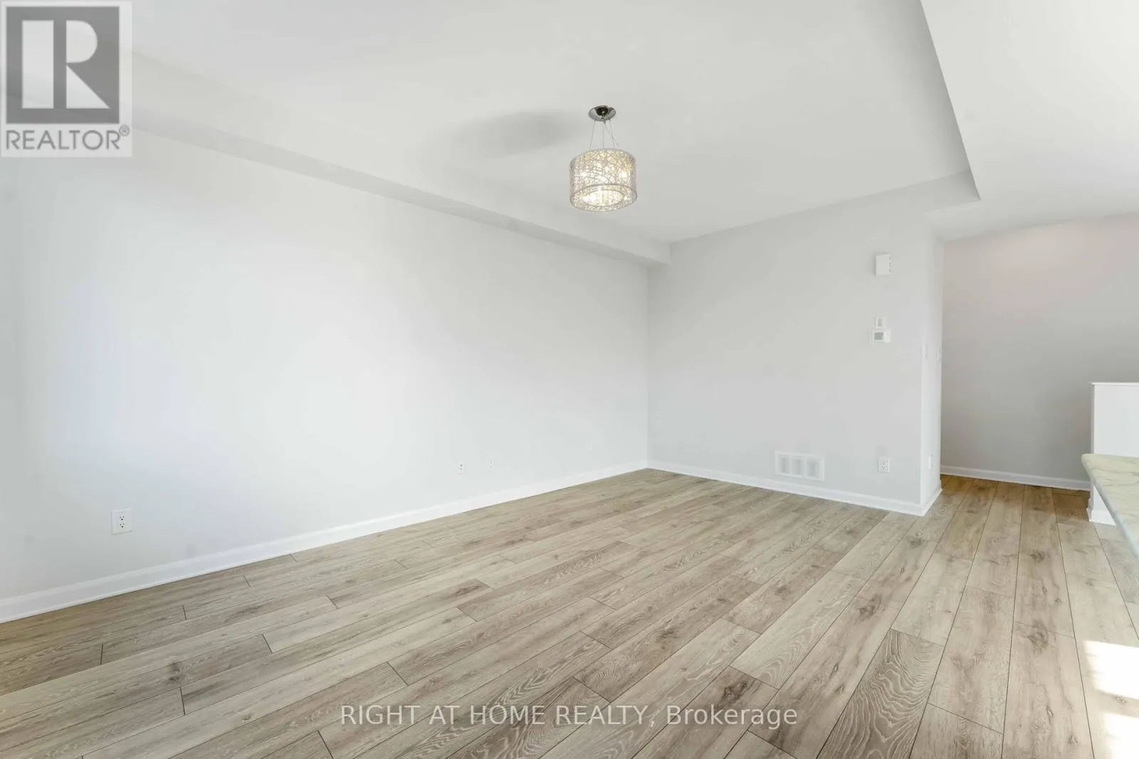 214 ATTWELL PRIVATE