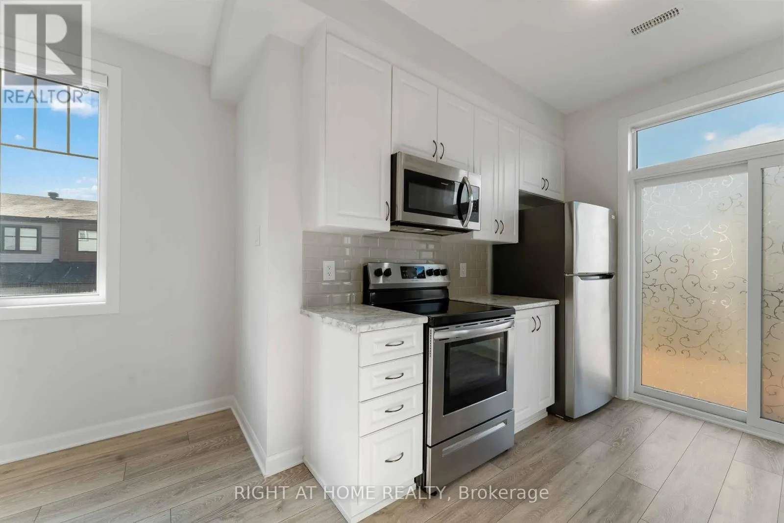 214 ATTWELL PRIVATE