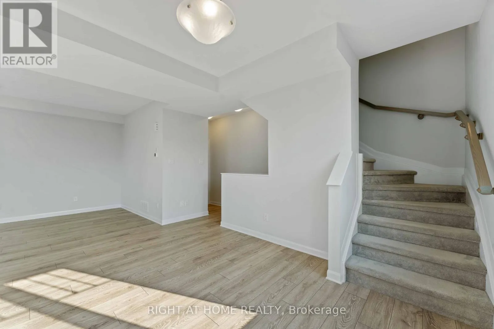 214 ATTWELL PRIVATE