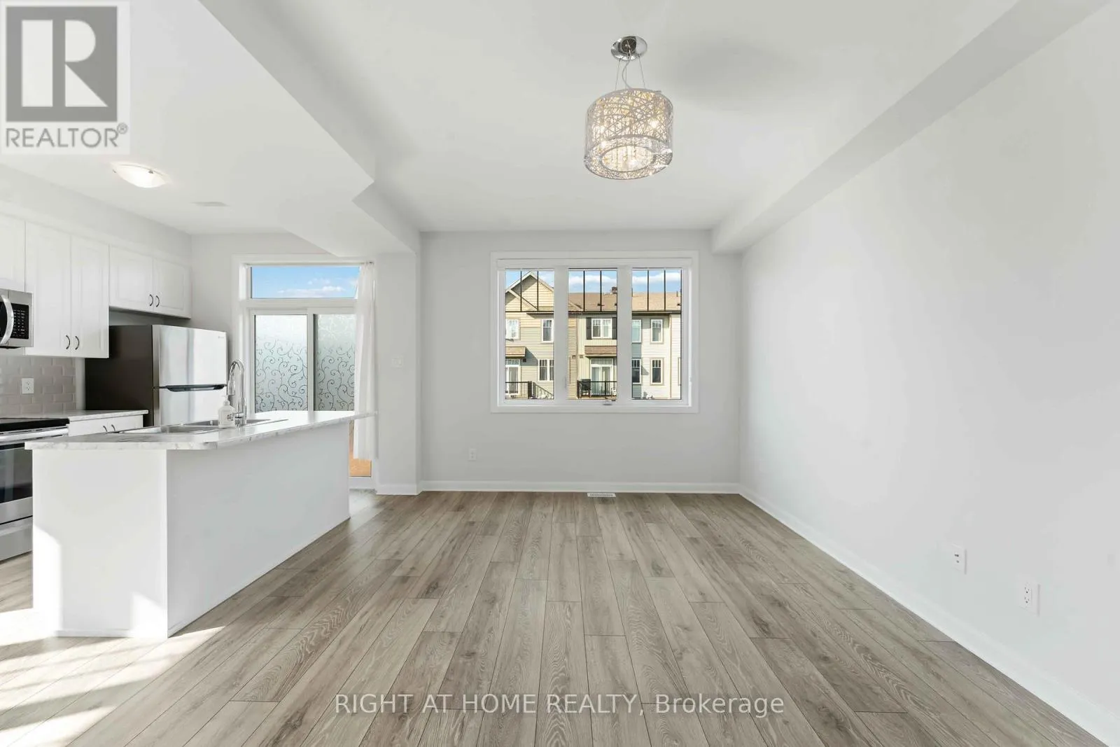 214 ATTWELL PRIVATE