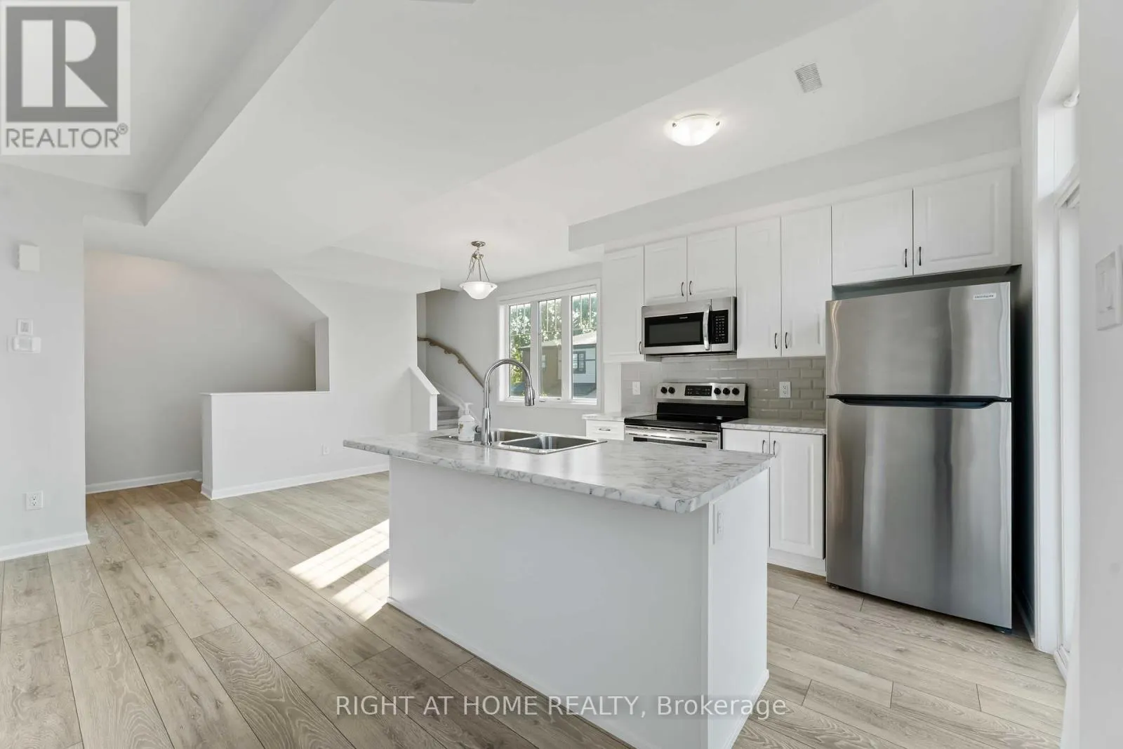 214 ATTWELL PRIVATE
