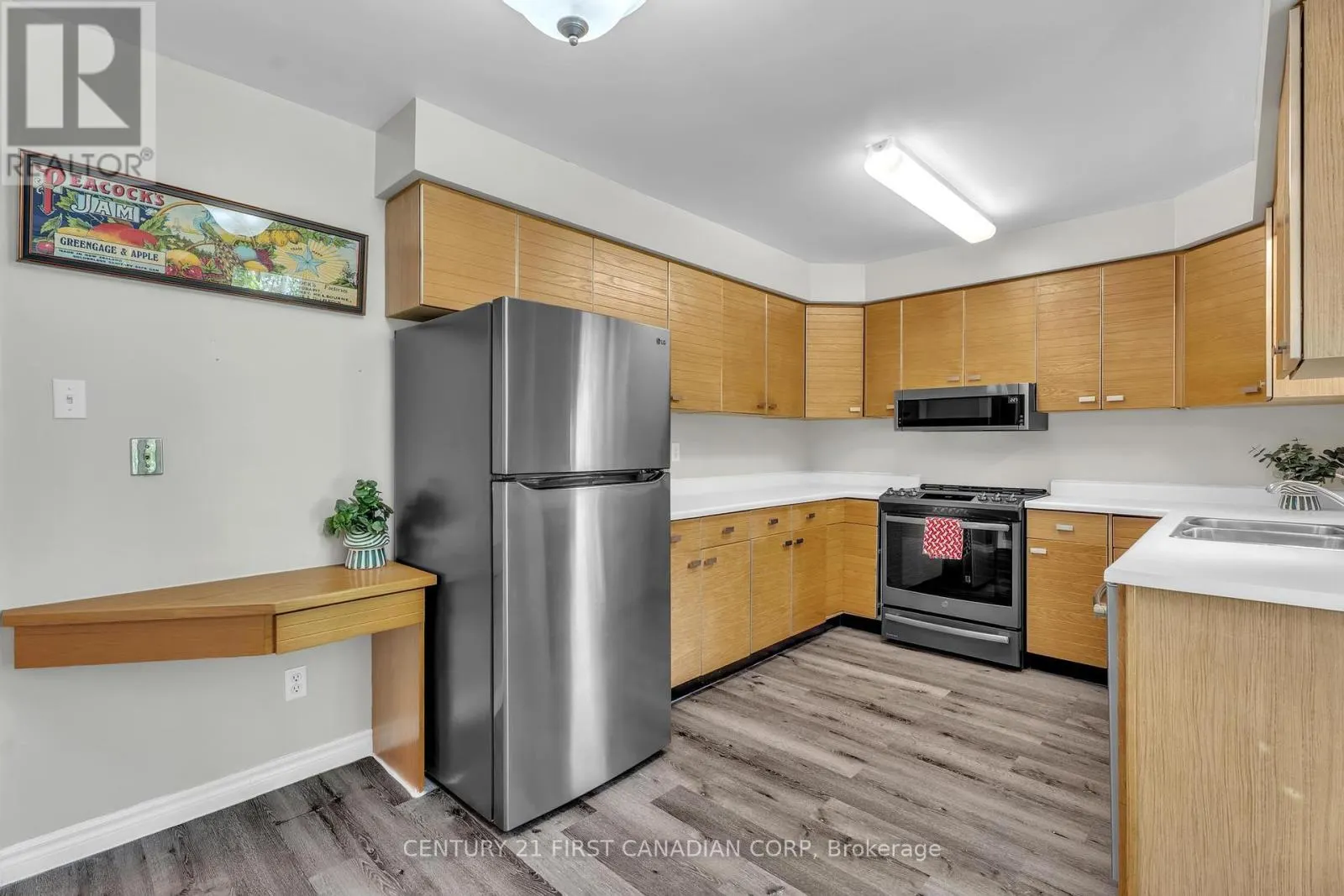 285 RIVERSIDE DRIVE