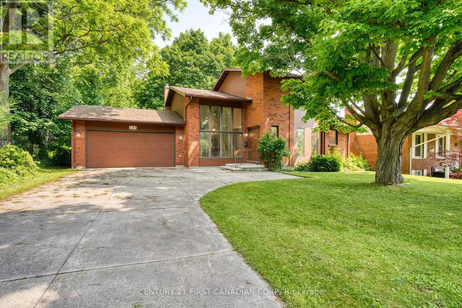 285 RIVERSIDE DRIVE