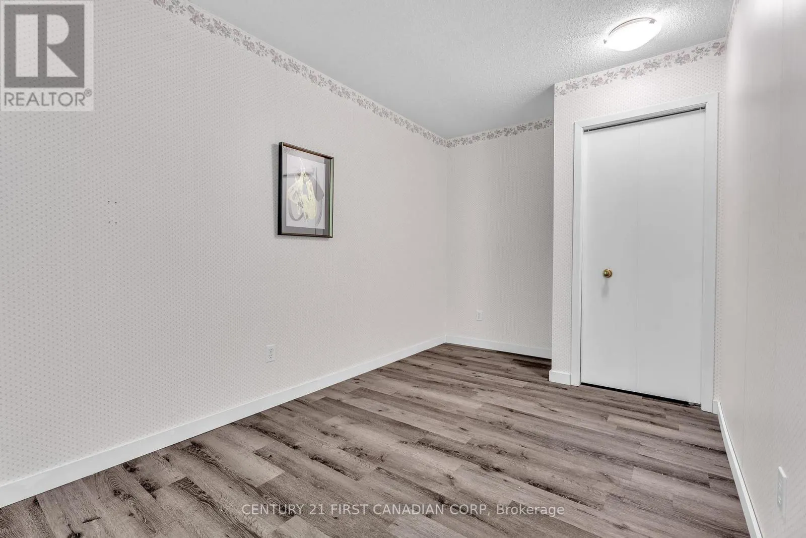 285 RIVERSIDE DRIVE