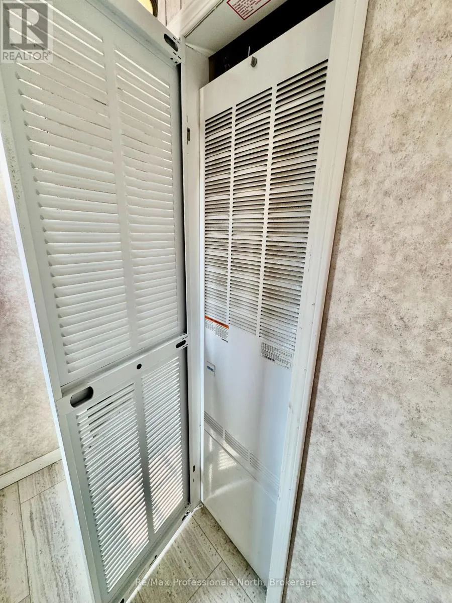 60 - 1007 RACOON ROAD, #60