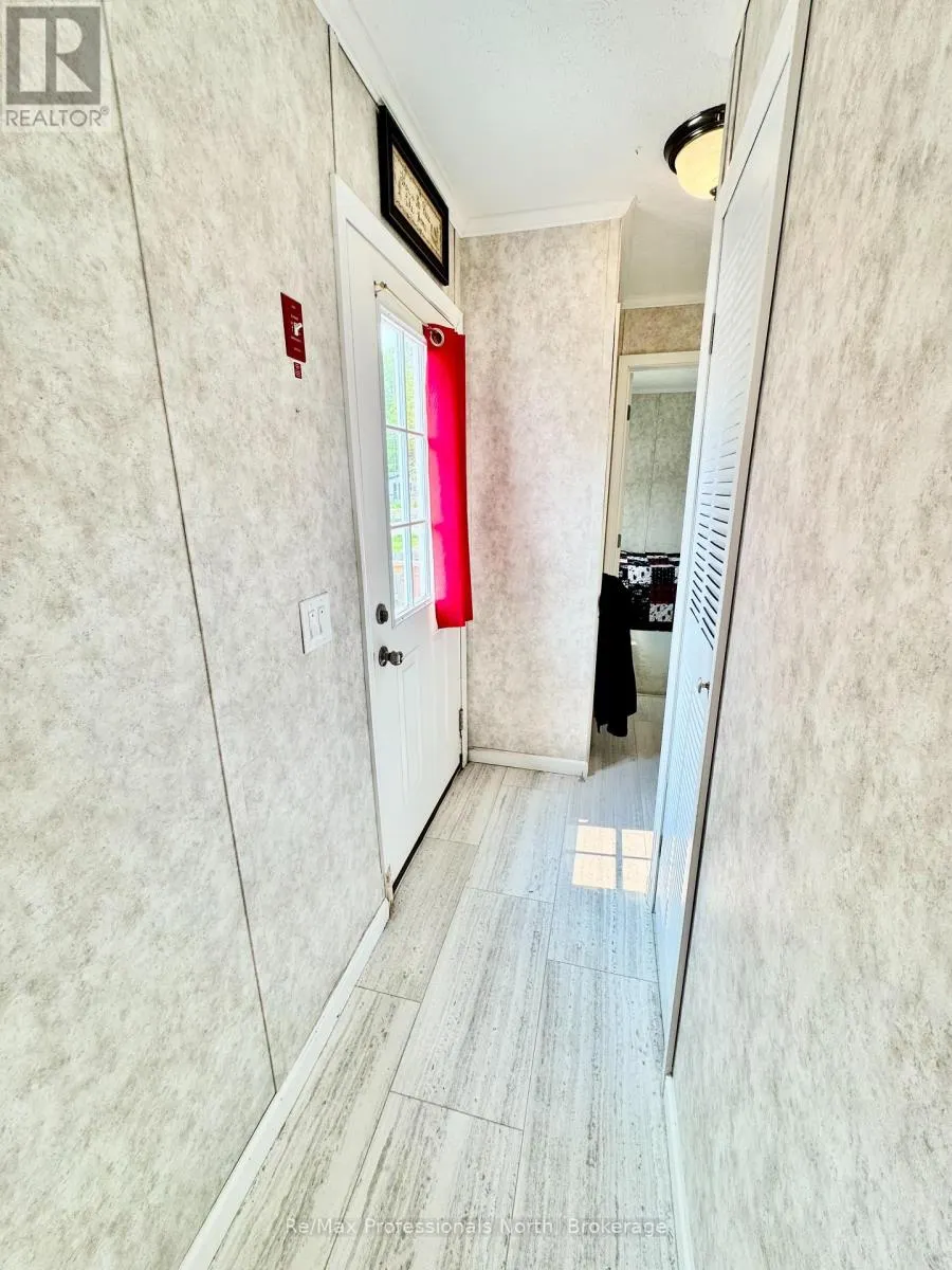 60 - 1007 RACOON ROAD, #60