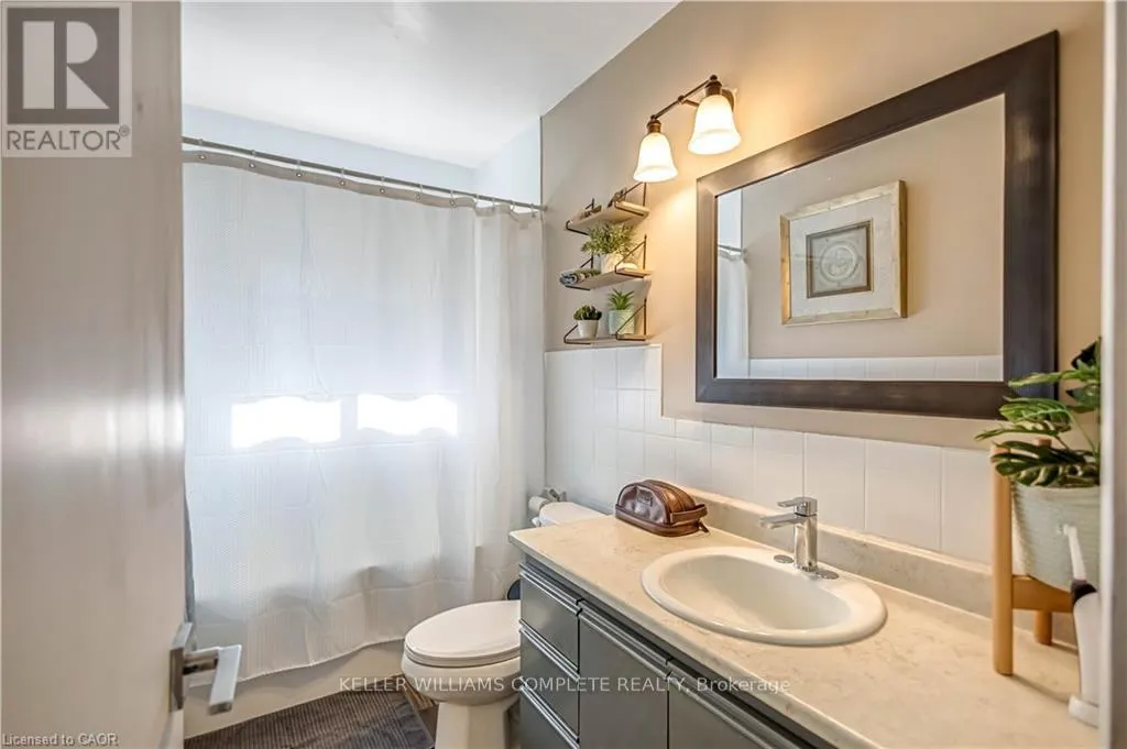 487 EAST 37TH STREET