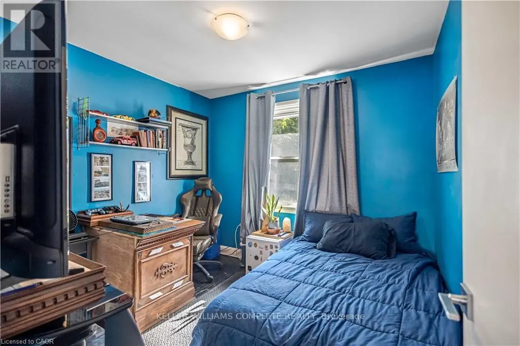 487 EAST 37TH STREET