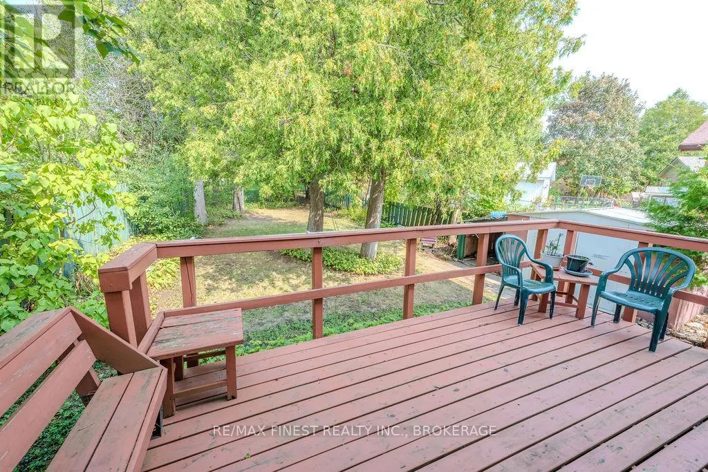 776 CEDARWOOD DRIVE