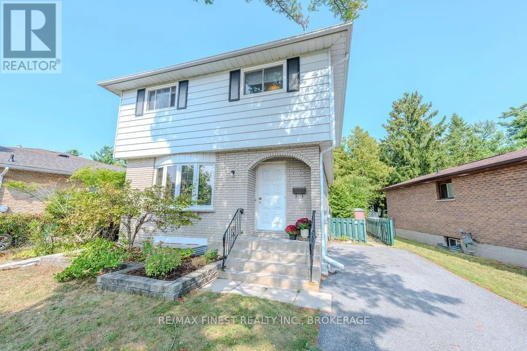 776 CEDARWOOD DRIVE
