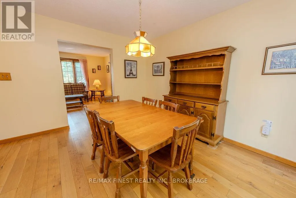 776 CEDARWOOD DRIVE