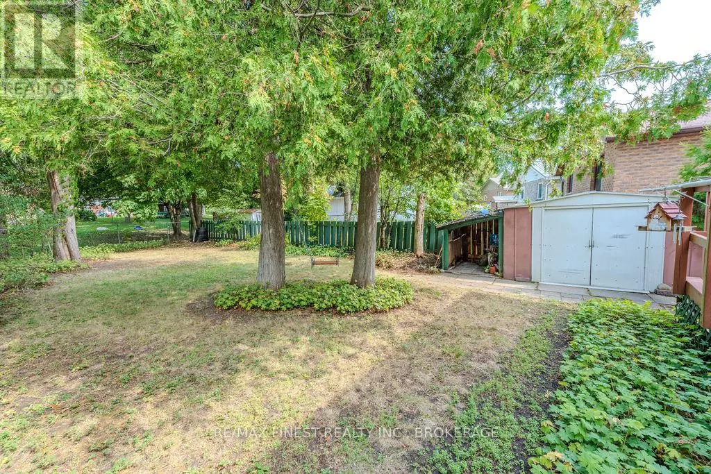 776 CEDARWOOD DRIVE
