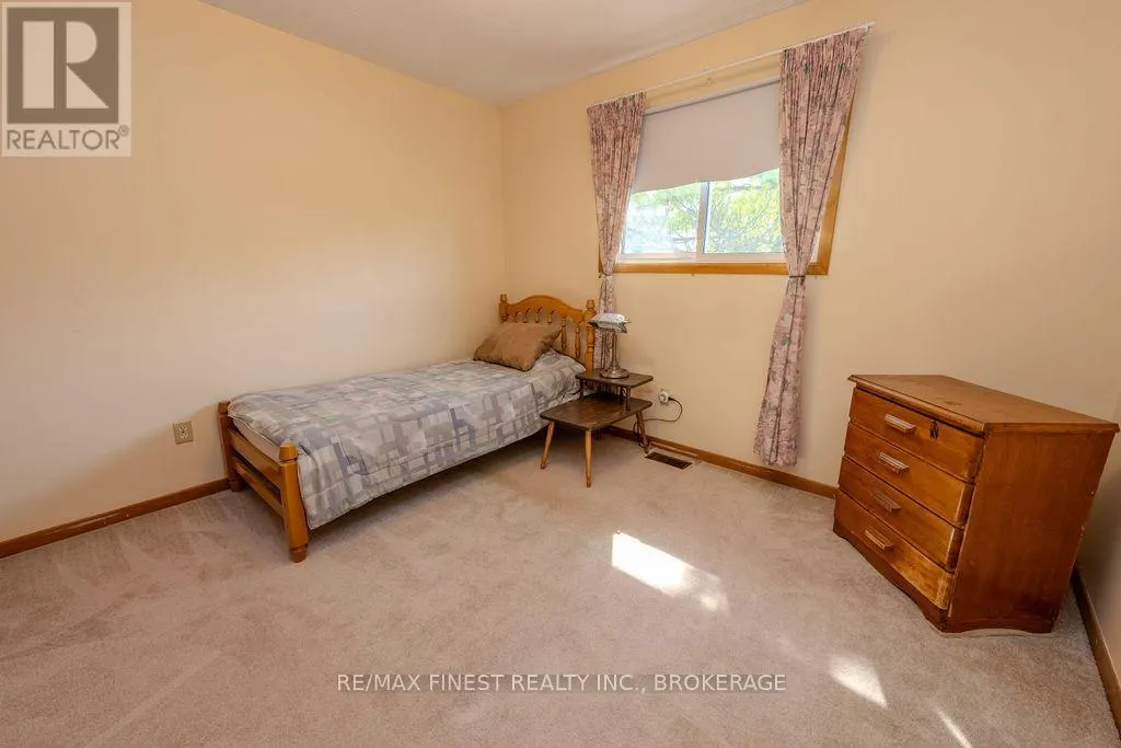 776 CEDARWOOD DRIVE
